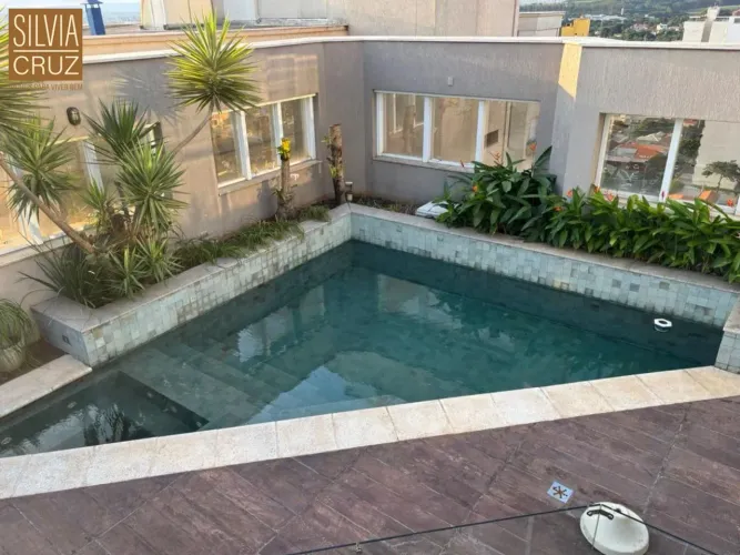 Apartamento tipo Cobertura, impecável, lindíssima, completa de lazer e com uma vista panor