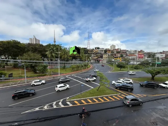 Imóvel Comercial Primeiro Andar 420m2 - Garcia - Salvador - BA