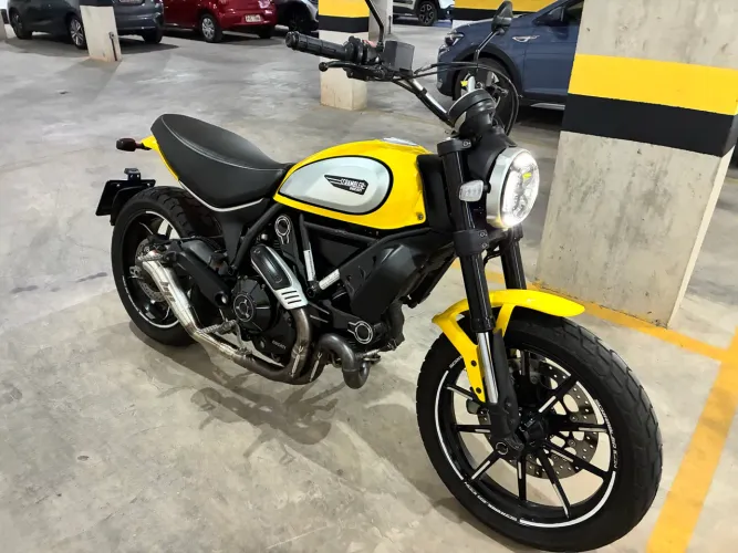 DUCATI SCRAMBLER ICON 800