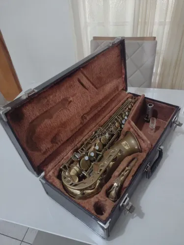 Saxofone Alto YAS 32 Yamaha (Referência)