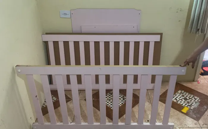 Berço com colchão R$120,00