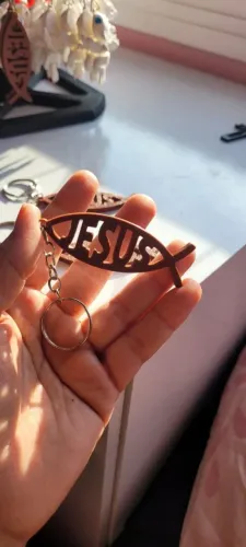 Chaveiro Jesus formato peixe ( atacado evarejo)
