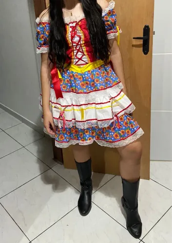 Vestido junino feminino. Veste de 12 a 16 anos