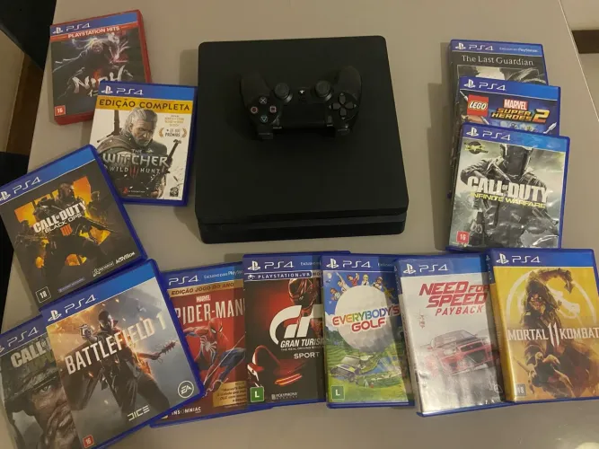 Ps4 slim 500GB 1 controle original 13 jogos CD