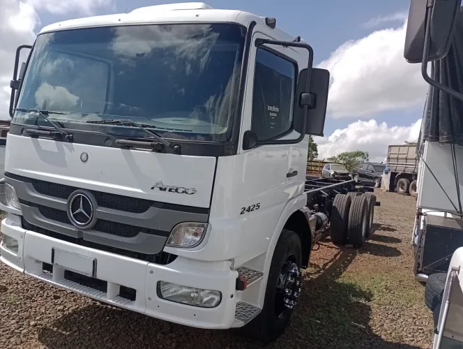Mercedes 2425 truck