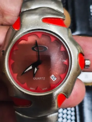 Relógio Oakley quartz 