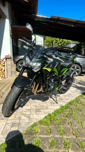 Kawasaki Z900 2021
