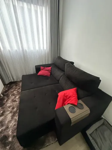 Sofá Retrátil Preto