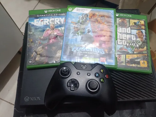 Xbox one 500gb com 4 jogos