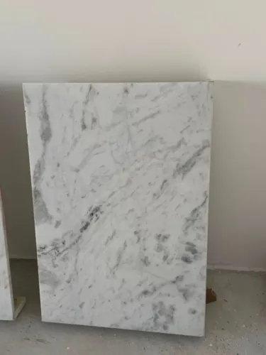 2 BANCADAS MARMORE PARANÁ BRANCO 80x55 - COM FRONTÃO E SAIA