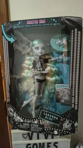 Monster High lagoona blue reel drama