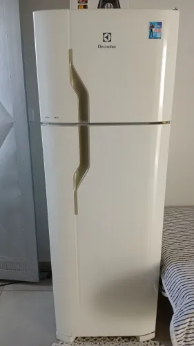 Vendo geladeira usada