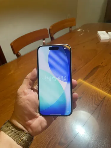iPhone 15