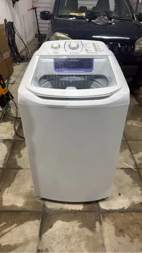 Máquina de lava eletrolux