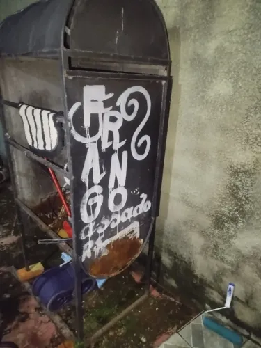 Precisa de churrasqueiro com experiência 
