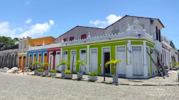 ALUGA-SE PONTO COMERCIAL NO CENTRO HISTÓRICO DE CANAVIERIAS