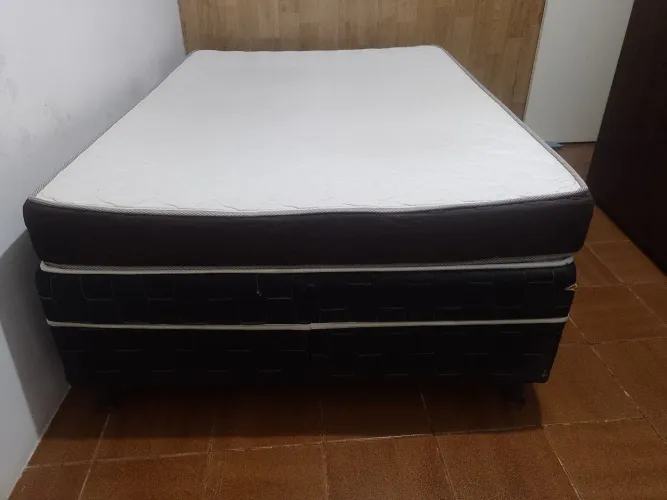 Cama box (desapego)