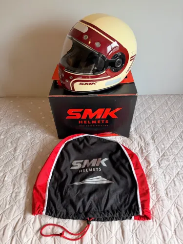 Capacete SMK Retrô Off White/Vermelho TM 60