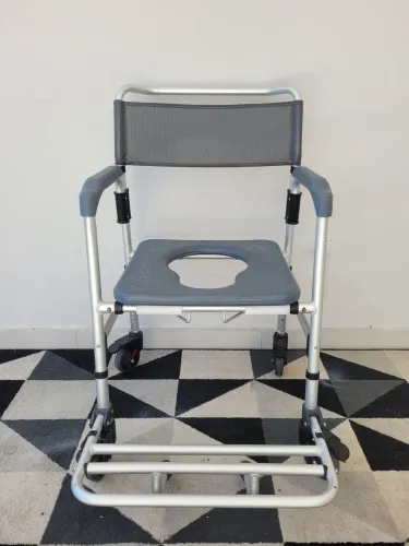 Cadeira de banho em alumínio