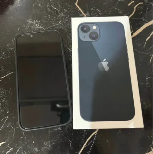 iPhone 13 meia noite