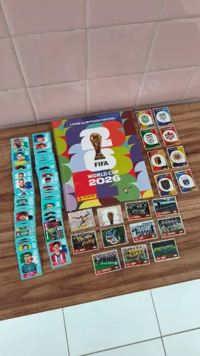 Álbum Capa Dura+283 fig Sem Repetição + Brinde