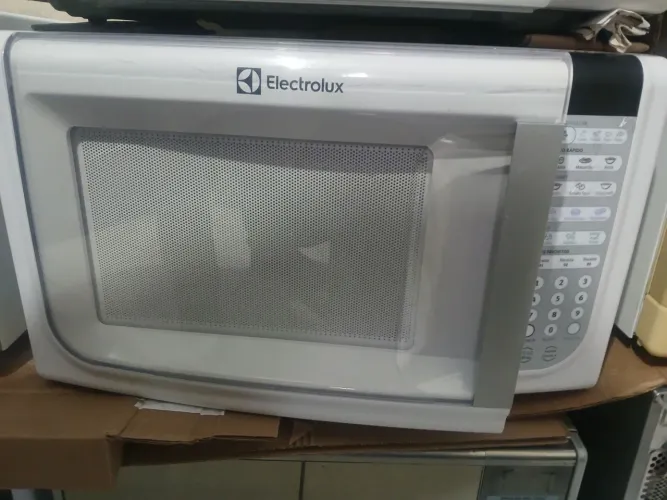Microondas electrolux mef41