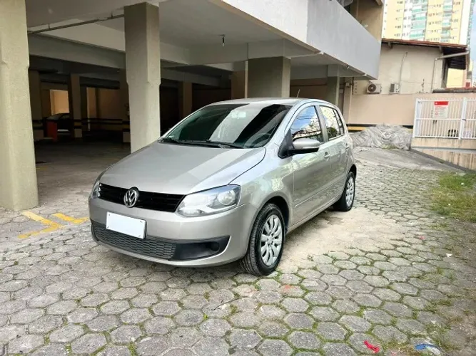 Volkswagen Fox 1.0 MI Total Flex 8V 5P 2013
