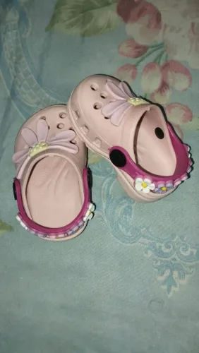 Chinelo crooks de BB número 17/18
