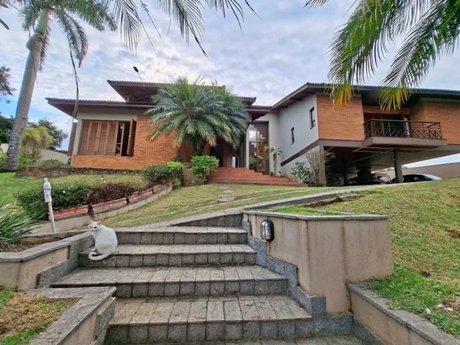Uma CASA onde Arquitetura e Privacidade absoluta se encontram para criar uma experiência ú