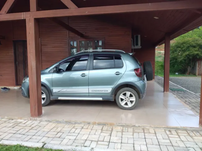 Volkswagen Crossfox 1.6 MI Total Flex 8V 5P 2011