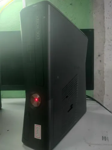 Xbox 360 Slim - DEFEITO