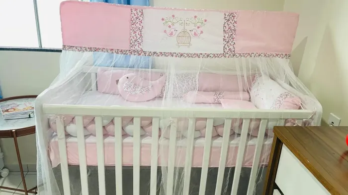 Venda de berços nunca usados 