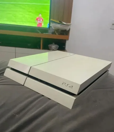 Ps4 fat 500GB + 2 controles + efootball 2020 (aceito ofertas)