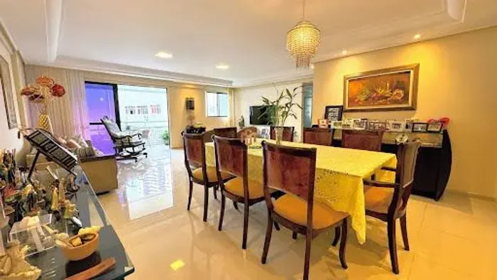 Cod: 134 - Apto 131m² 3 Suítes, 2 vagas à venda R$ 690.000 - Boa Viagem REF: 6792