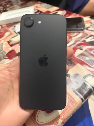 iPhone 16 É