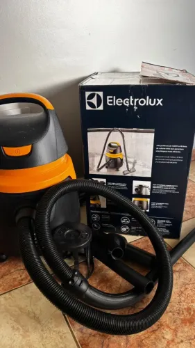 Aspirador de Pó Electrolux 1400W 18L - Completo