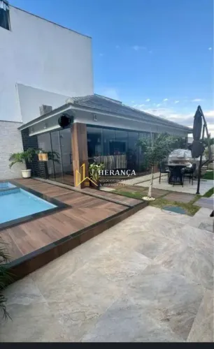Casa alto padrão coladinho ao Vila Valqueire!