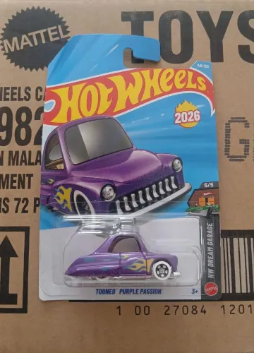3 miniaturas hotwheels 