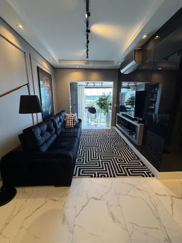 Apartamento mobiliado com 4 dormitórios Vista mar no Balneário, Florianópolis/SC