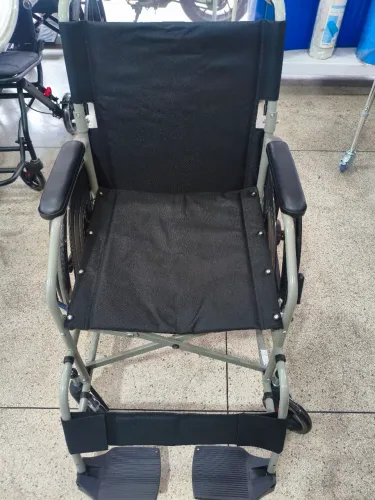 Cadeira de rodas almofadada