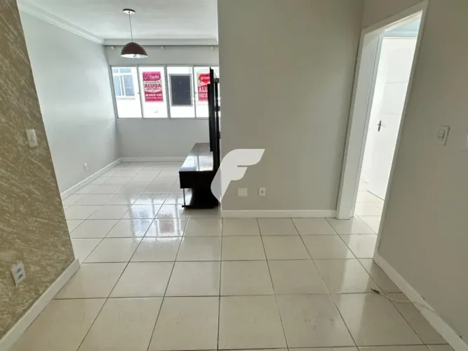 Apartmento 2 quartos, locação anual