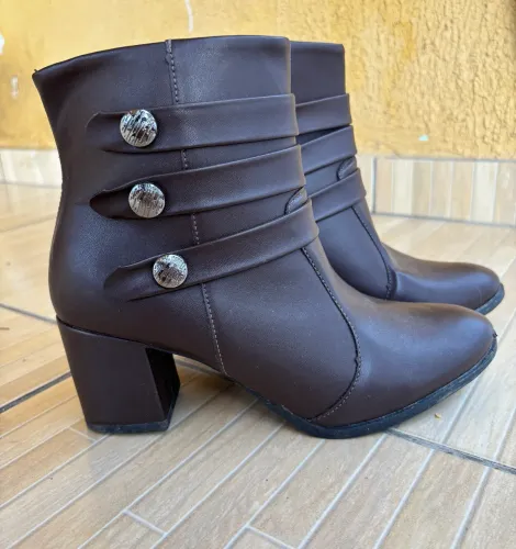 Bota feminina