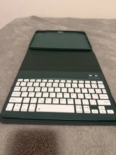 Capa de iPad 11 com teclado bloot