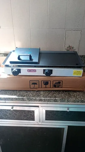 Vendo chapa de hambúrguer nova na caixa 60x30 a gás