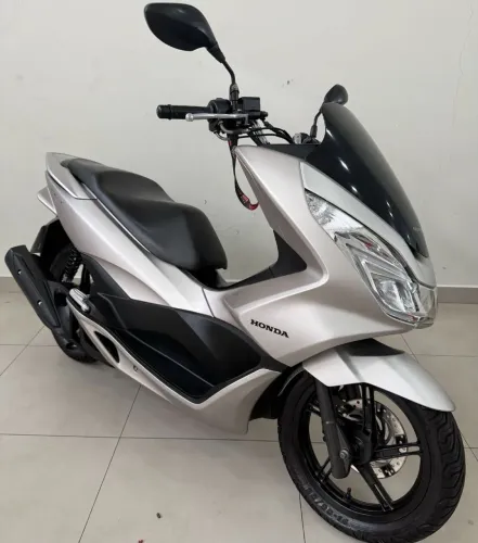 HONDA PCX AUT IMPERDÍVEL