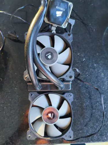 Water Cooler Corsair H80i v2 120mm + Fan Extra de Brinde!