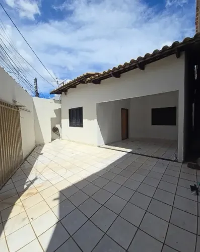 - Casa no Ibura pra vender