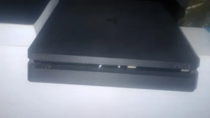 Ps4 slim