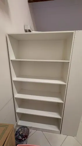 Estante em MDF Branco com Prateleiras