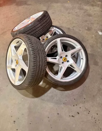 Rodas aro 20 Ferrari